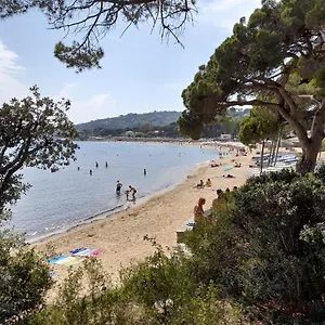 https://entre-esterel-et-mditerrane.fr-provencehotel.com